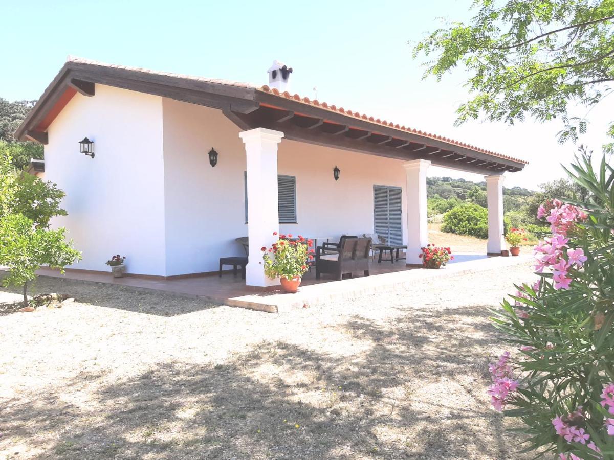 Casa Rural La Aulaga El Castillo de las Guardas Kültér fotó